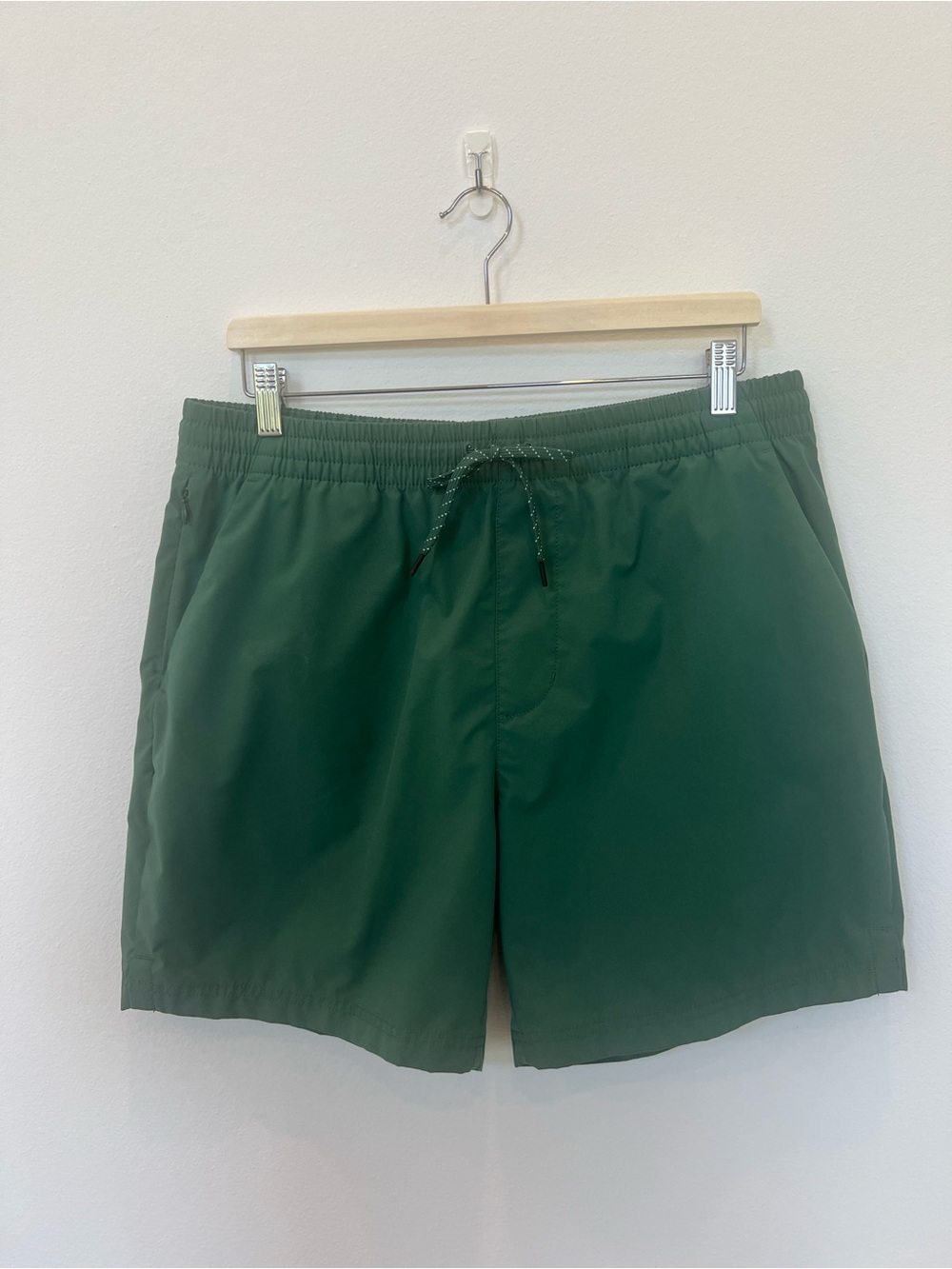 J. Crew Men’s Classic Green Tech Drawstring Shorts - Size Large
